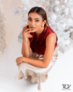 V Neck Sleeveless Blouse - Image 2